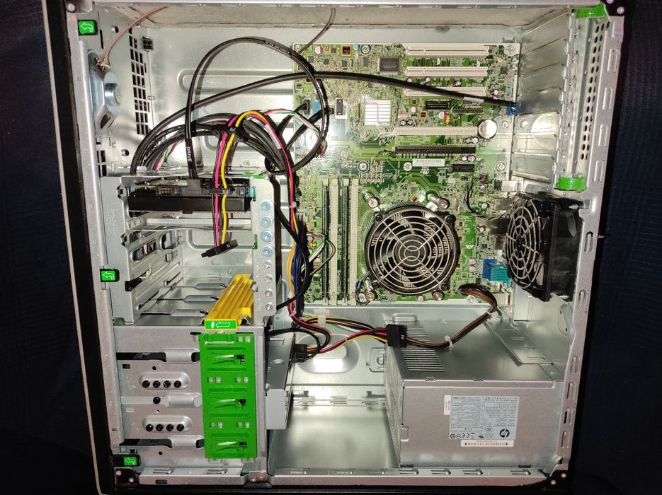 HP Compaq 8200 mini tower Intel Core i3 4GB RAM