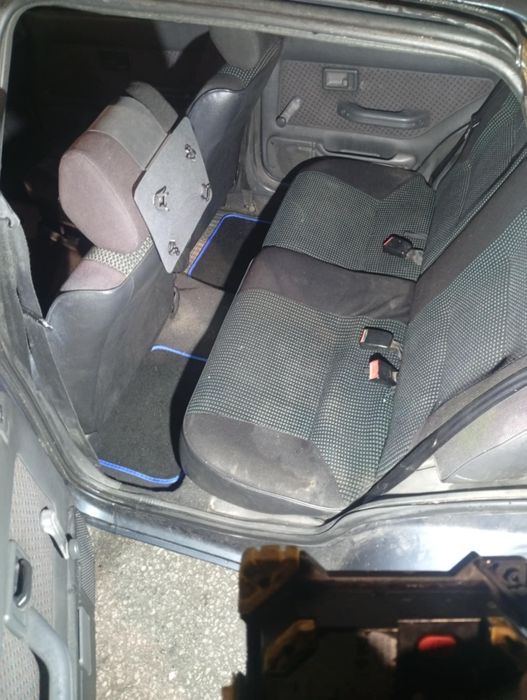 Vendo carro Peugeot 106 gasóleo pode e deve trazere mecânico