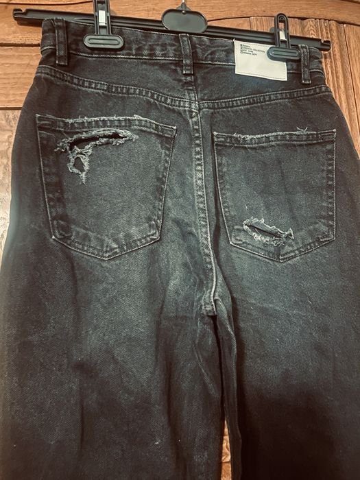 Jeansy Bershka typu Mom r. 38