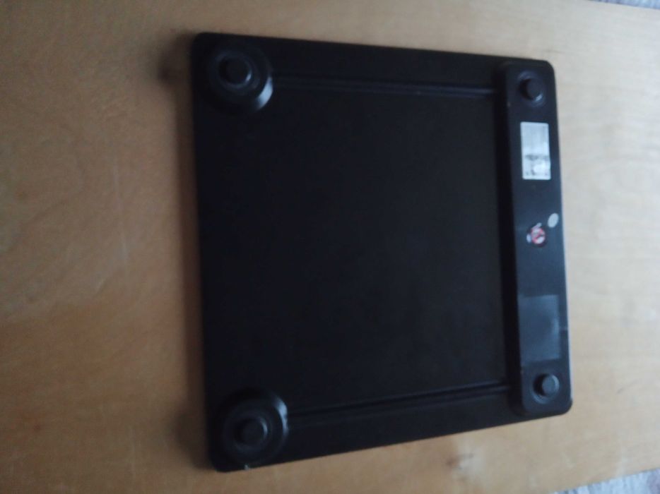 Весы электронные напольные Saturn ST- PS 1240 продам