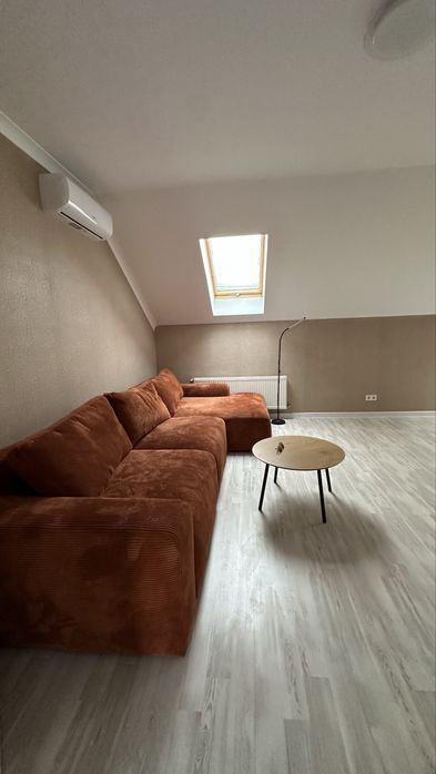 Таунхаус біля центрального парку! Парковка з накриттям!