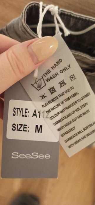 Nowe szare jeansy skinny w rozmiarze S/M