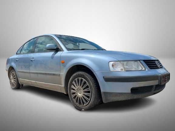 Volkswagen Passat B5 1.6 8V ahl kolor ll5y CZĘŚCI