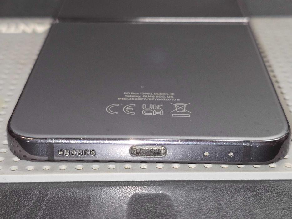 Używany - Samsung Galaxy Z Flip 4 128GB Czarny - GSM Baranowo