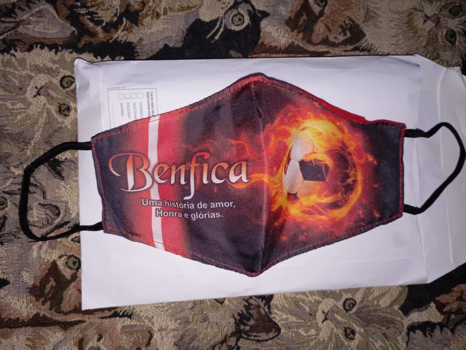 Máscara em tecido Benfica
