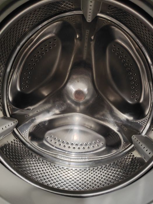 INDESIT IWSE 5105 B (EU) вузенька пральна машина