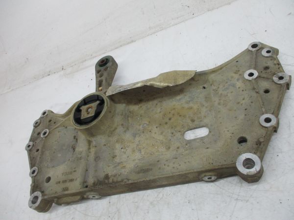 Charriot frente VOLKSWAGEN Golf V (1K1)