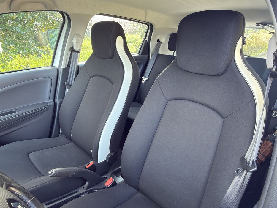 RENAULT ZOE 41 kWh C/IVA DEDUTIVEL APENAS 14 MIL KMS