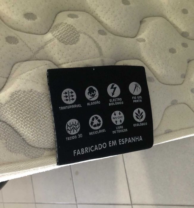 Colchão de solteiro 180x110cm