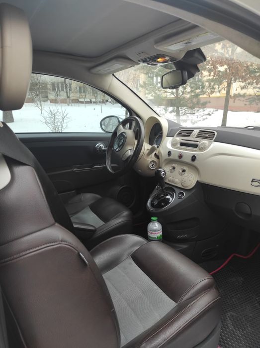 В продажі FIAT 500C