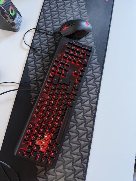 Teclado + Rato Gaming OMEN + Tapete de Oferta