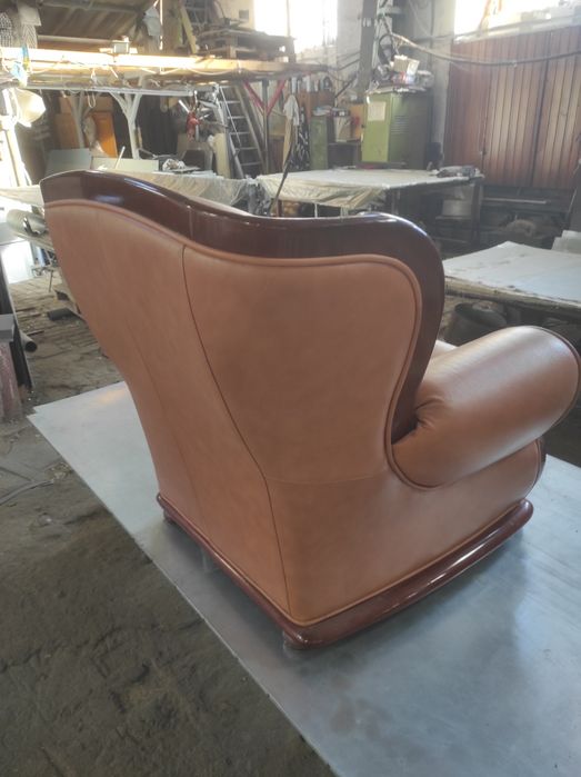 Крісло шкіряне Версаль