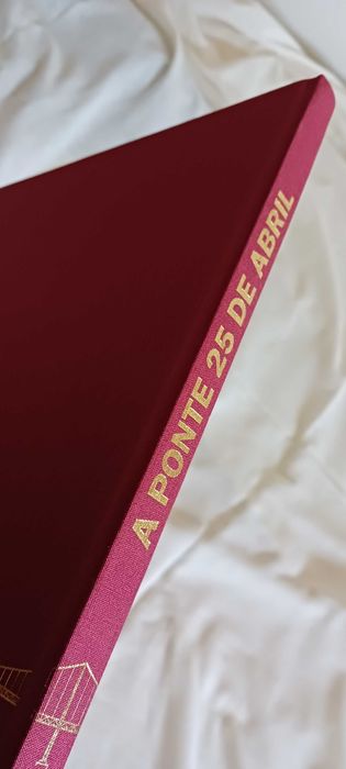 Livro "A ponte 25 de abril-Construção da 2ª fase-instalação caminho de ferro"