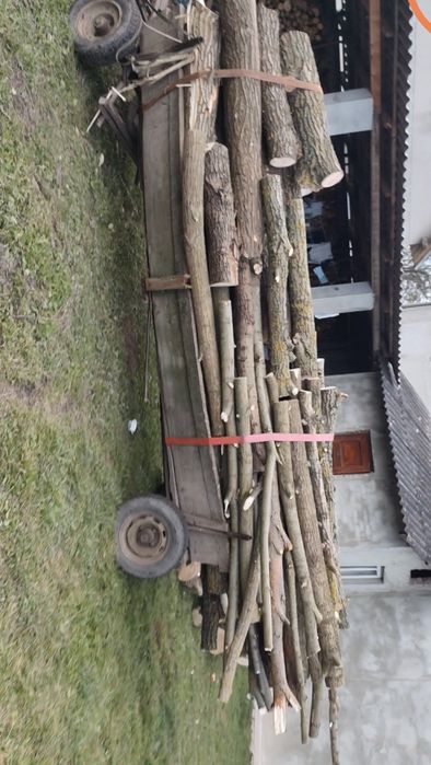 Продам дрова різані або не різані.Ціна договірна  Грушів