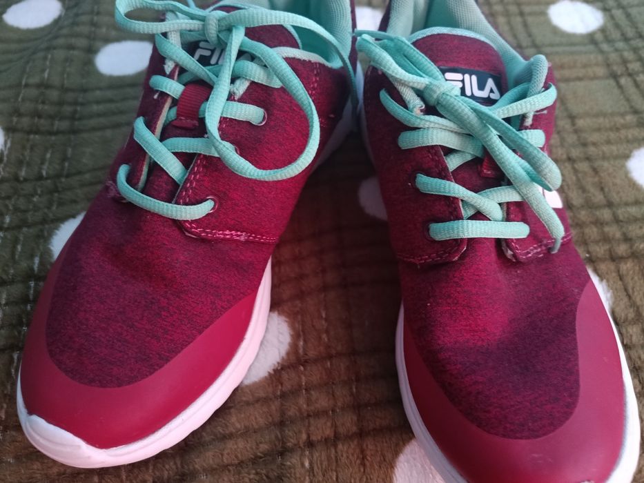Кросівки Fila, оригінал, р.39