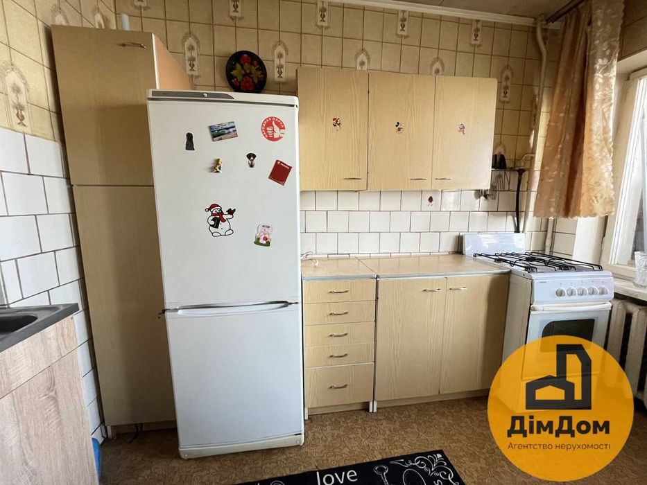 Оренда вулиця Докучаєвська 16