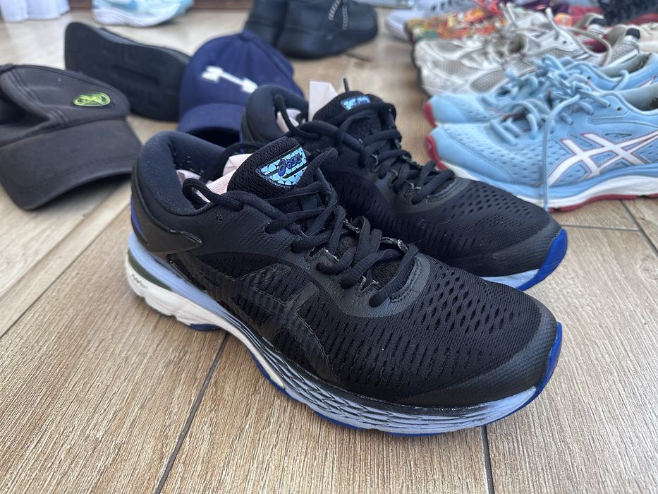 Кросівки унісекс ASICS GEL-Kayano 25 розмір 41