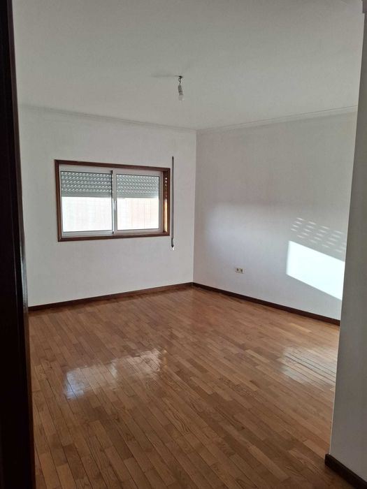 Apartamnto T2 , com lugar de garagem em Rio Tinto
