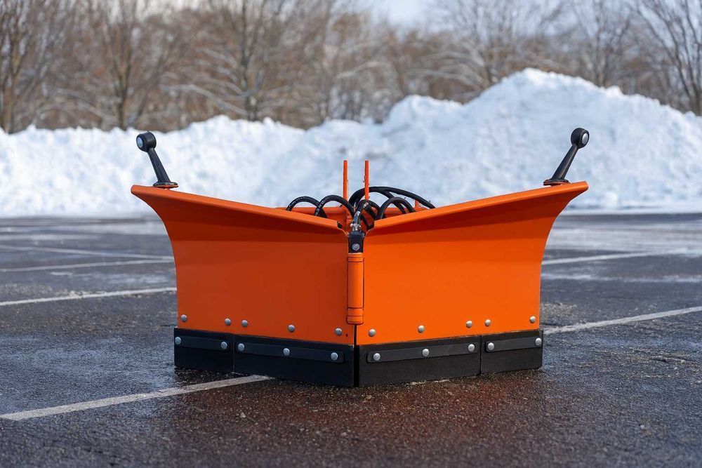 Lekki składany pług śnieżny do parkingów chodników Z AMORTYZACJĄ