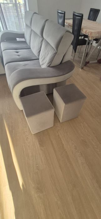Sofá de 3 lugares + Puff Chaise Longue + 4 Banquinhos