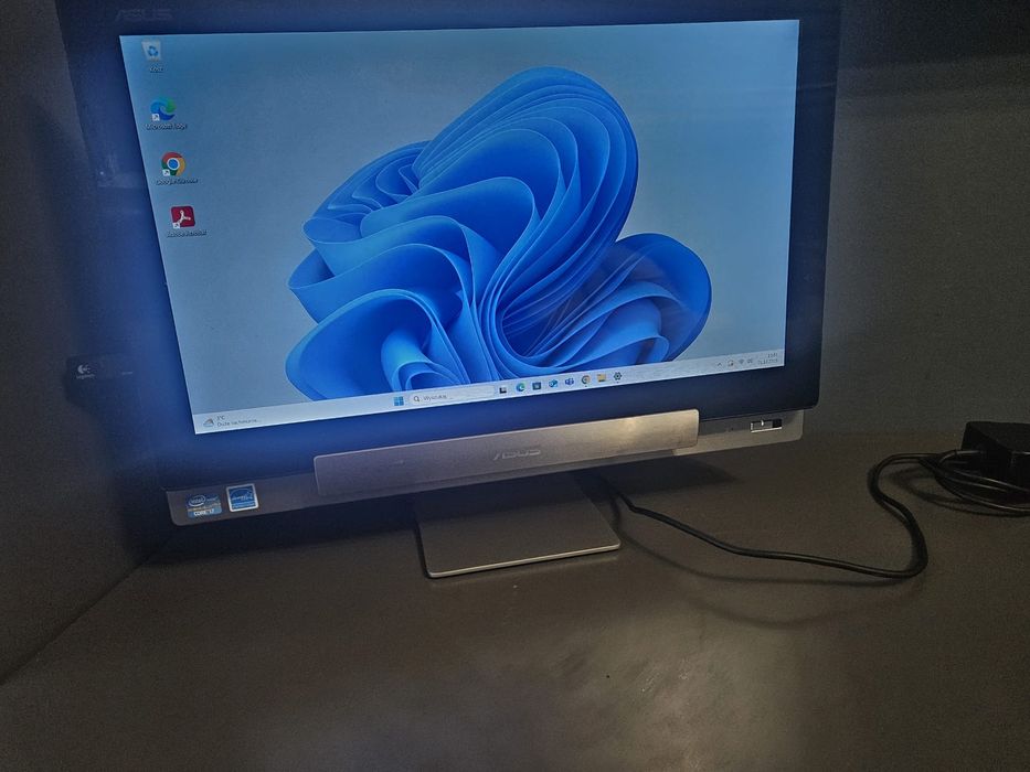 Asus AIO Transfermee 1801.