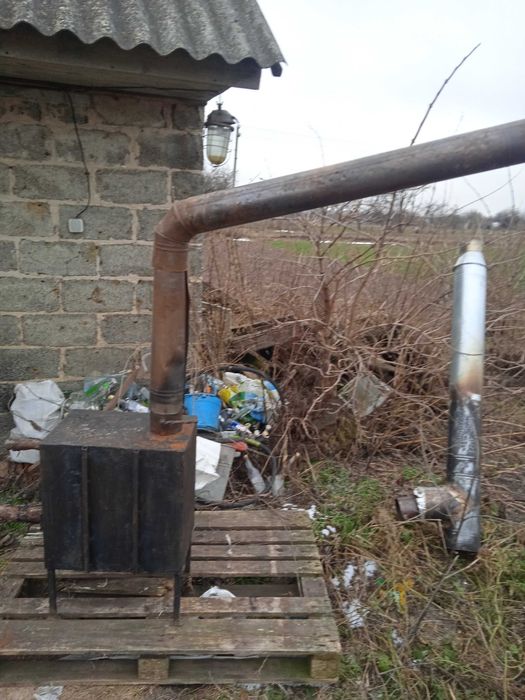 Буржуйка з трубою