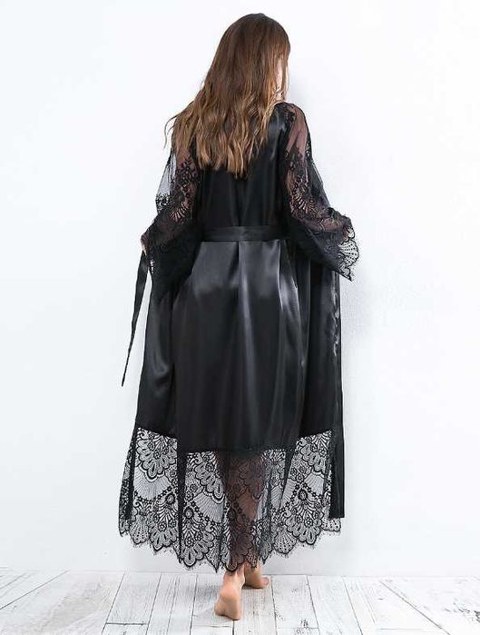 Эротическое белье. Сексуальный длинный атласный халат. Пеньюар