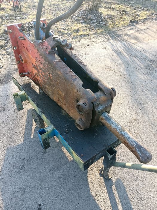 Młot hydrauliczny krupp HM305.