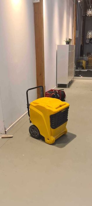 WYNAJEM Osuszacz powietrza Osuszanie po tynkach wylewkach zalaniu