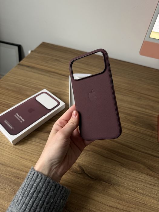 Чохол Apple TechWoven iPhone 18/17 Pro Max Burgundy Бордо, оригінал, новий