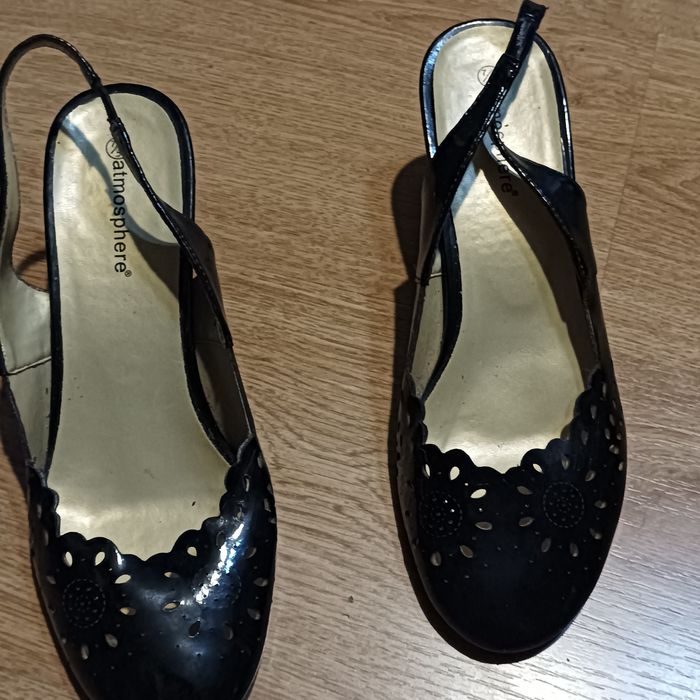 76. Buty damskie  sandały rozmiar 40 firmy Atmosphere