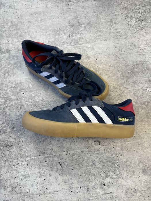 adidas trae young 1 - купити чоловіче взуття - Ціна на OLX.ua