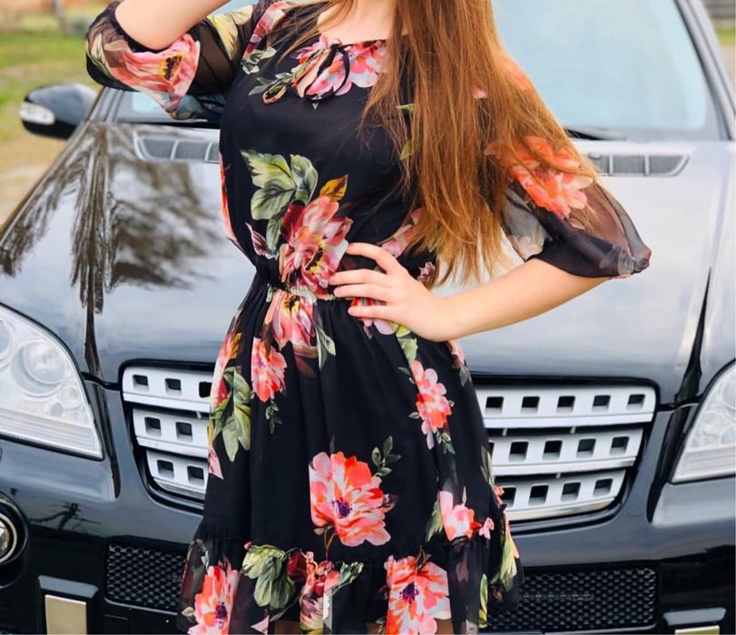 Стильна сукня L з принтом