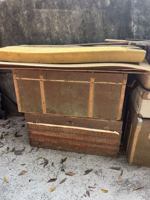 Malas e arcas vintage para restauro