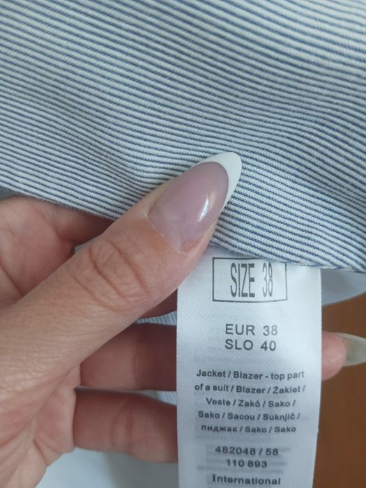 Костюм, платье и пиджак