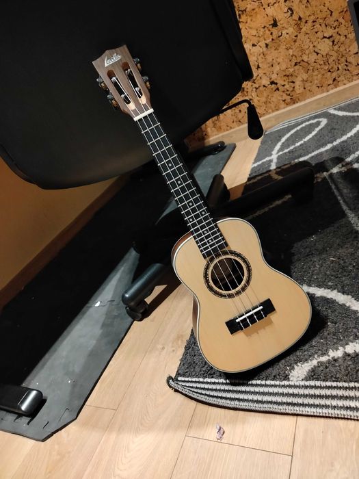 Ukulele udc-2303-sr