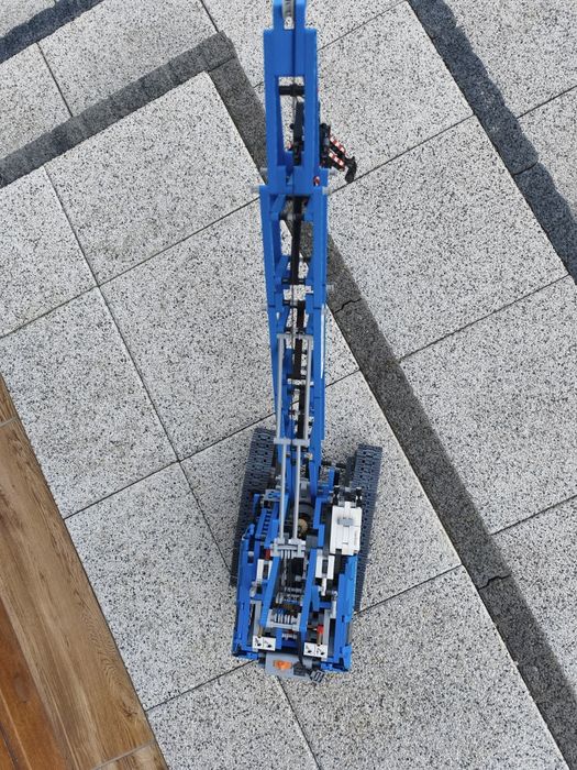 LEGO technic 42042 dźwig żuraw gąsienicowy