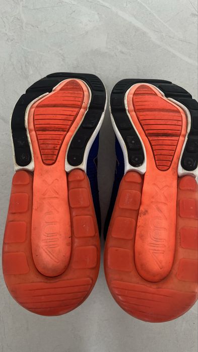 Кросівки Nike Air Max 270