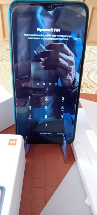 Telefon REDMI.  9