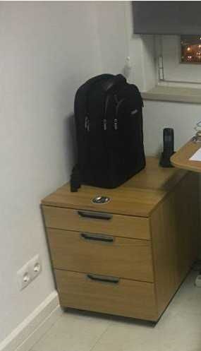 Secretária BEKANT, Bloco Gavetas e Armário c/ Portas GALANT