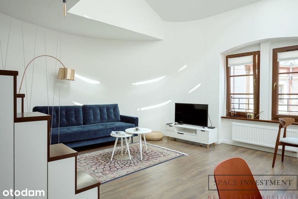 Loft Above the Rooftops for quiet living
