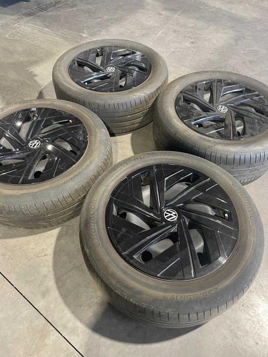 Jantes Ferro C/Tampão ID4 R19"