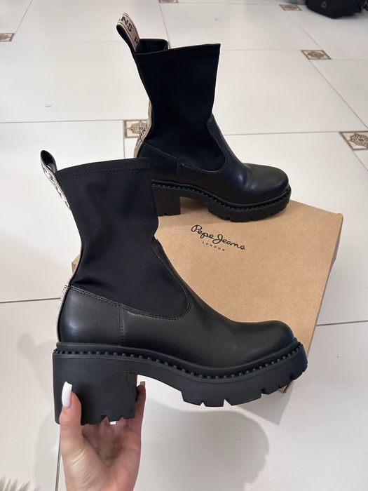 Жіночі чорні шкіряні ботильйони GLEN MIX Pepe Jeans