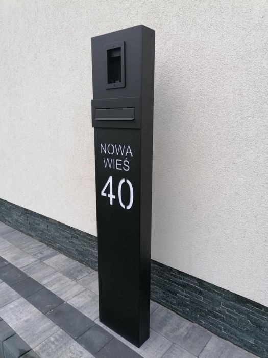 Słupek multimedialny box multifunkcyjny ogrodzeniowy