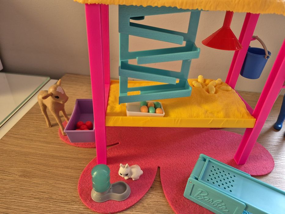 Farma radosnych kurek Barbie