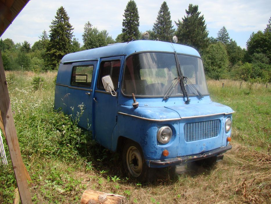 Ретро фургон, мікробус, мікроавтобус під реставрацію або ремонт