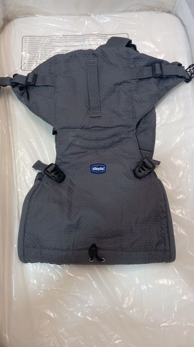 Marsúpio Ergonómico Chicco EasyFit (Cinza) – Como Novo