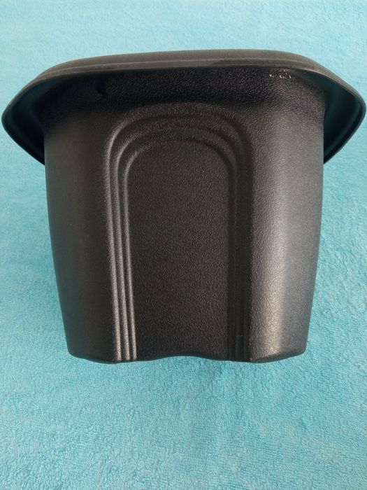 3 vasos para plantas de porte pequeno/médio 2preto+1branco