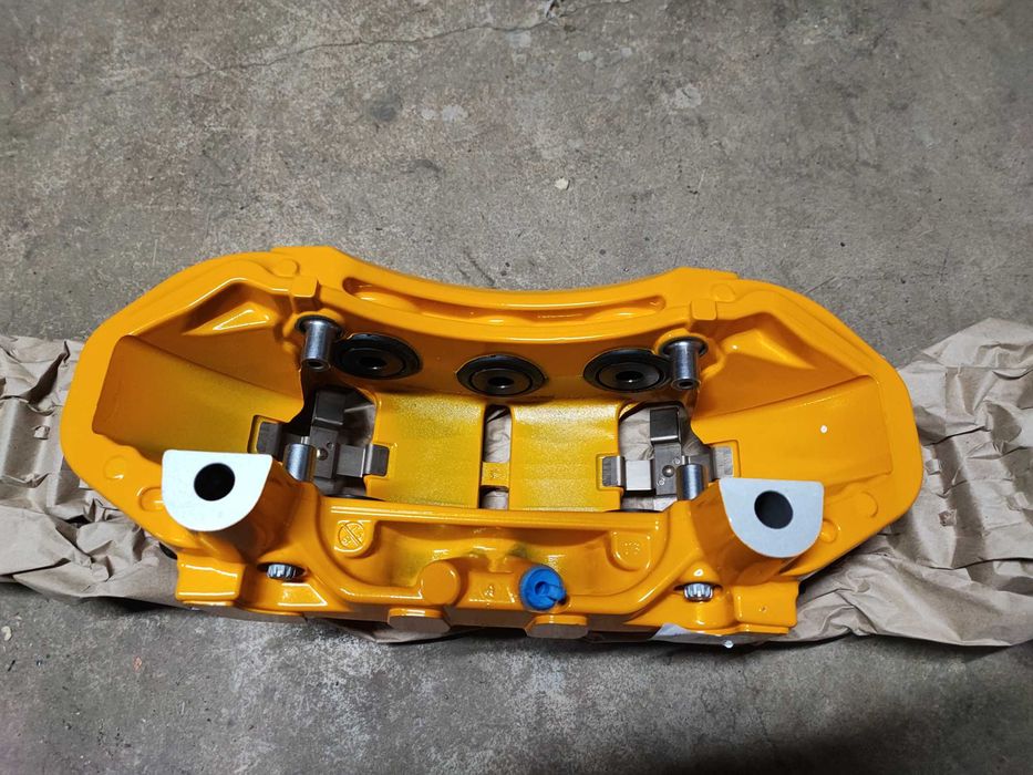 Pinças Audi Etron Brembo 6pot 410mm