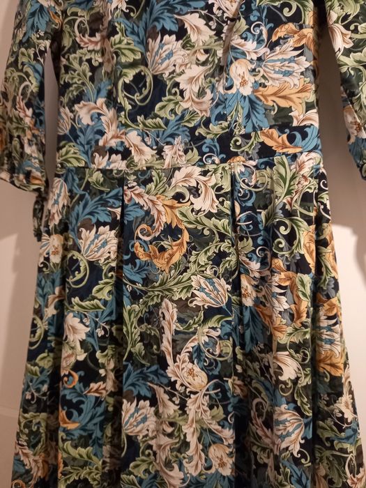 Sukienka Marie Zelie w rozmiarze 32 XXS.